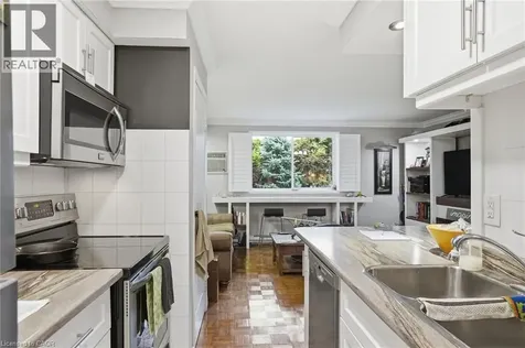 482 James Street North Hamilton ON L8L 1J1