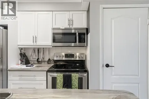 482 James Street North Hamilton ON L8L 1J1