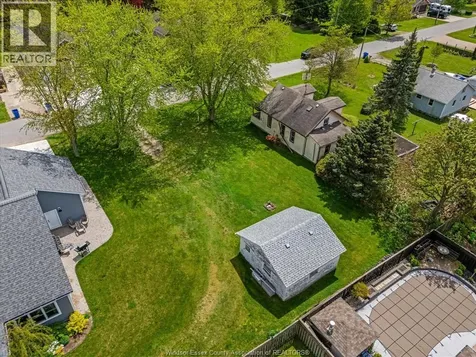 863 Erie Avenue West Kingsville ON N9Y 3C9