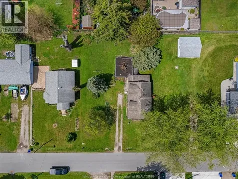 863 Erie Avenue West Kingsville ON N9Y 3C9