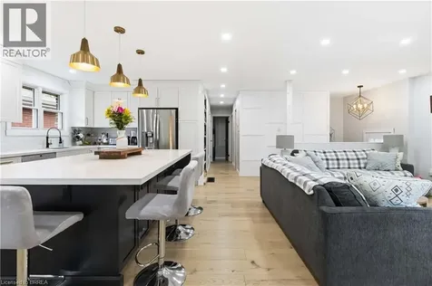 43 Brisbane Boulevard Brantford ON N3S 4K9