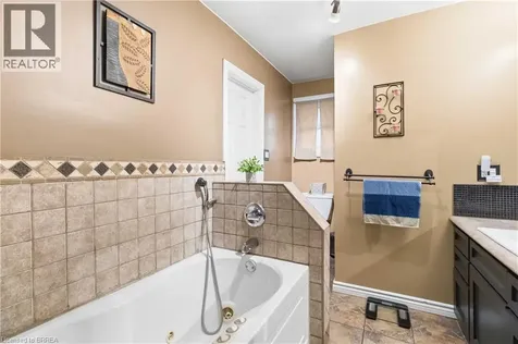 43 Brisbane Boulevard Brantford ON N3S 4K9