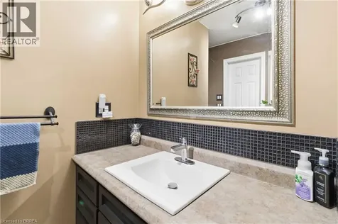 43 Brisbane Boulevard Brantford ON N3S 4K9