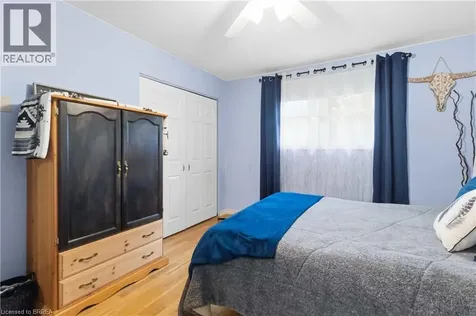 43 Brisbane Boulevard Brantford ON N3S 4K9