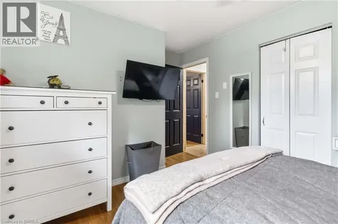 43 Brisbane Boulevard Brantford ON N3S 4K9