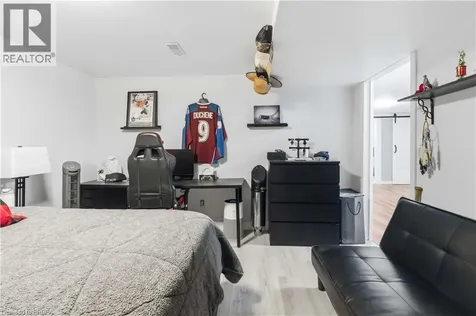 43 Brisbane Boulevard Brantford ON N3S 4K9