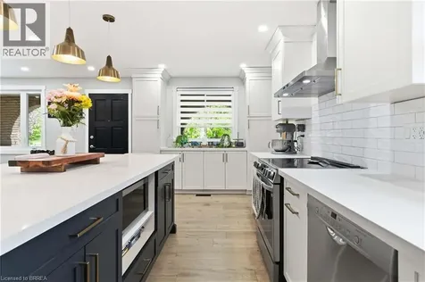 43 Brisbane Boulevard Brantford ON N3S 4K9
