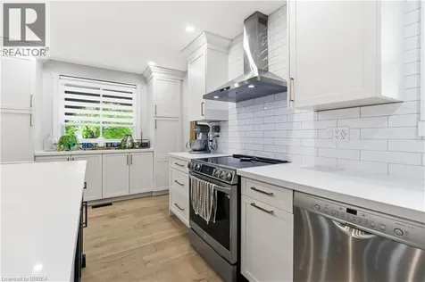 43 Brisbane Boulevard Brantford ON N3S 4K9