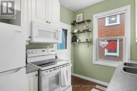 11 Frank Street Carleton Place ON K7C 2Z6