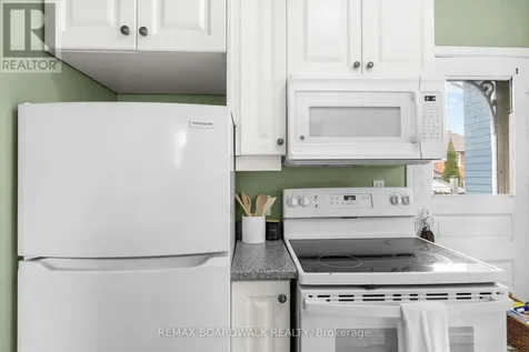 11 Frank Street Carleton Place ON K7C 2Z6