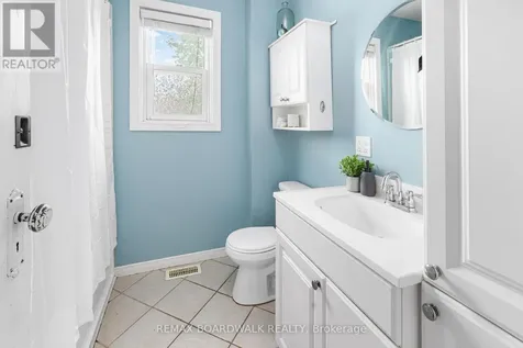 11 Frank Street Carleton Place ON K7C 2Z6