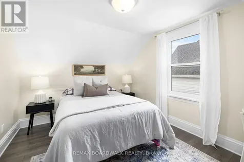 11 Frank Street Carleton Place ON K7C 2Z6