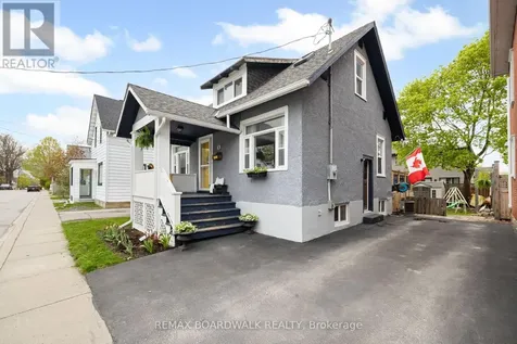 11 Frank Street Carleton Place ON K7C 2Z6