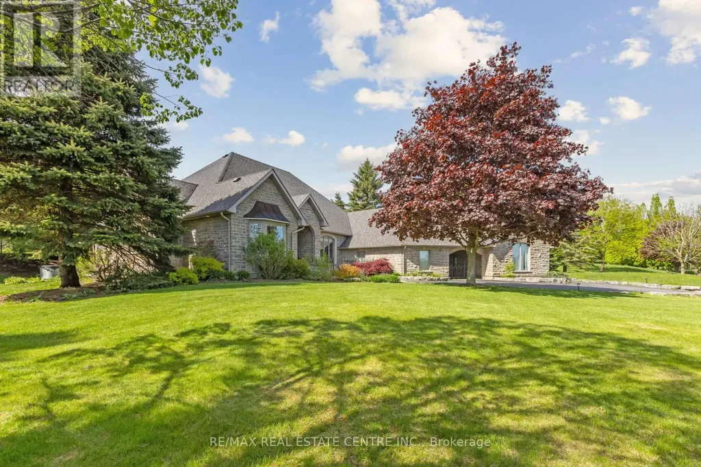 6 Fox Run Road Puslinch ON N1H 6H9