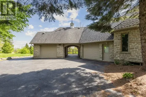 6 Fox Run Road Puslinch ON N1H 6H9