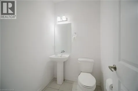 19 Mclaren Avenue Brantford ON N3T 0T4