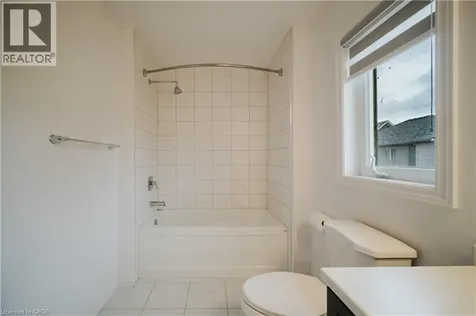 19 Mclaren Avenue Brantford ON N3T 0T4