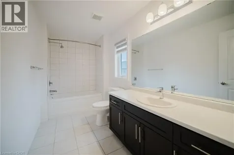 19 Mclaren Avenue Brantford ON N3T 0T4