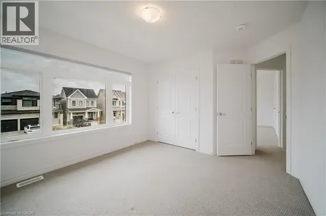 19 Mclaren Avenue Brantford ON N3T 0T4
