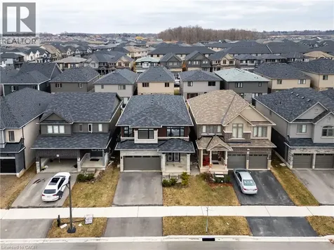 19 Mclaren Avenue Brantford ON N3T 0T4