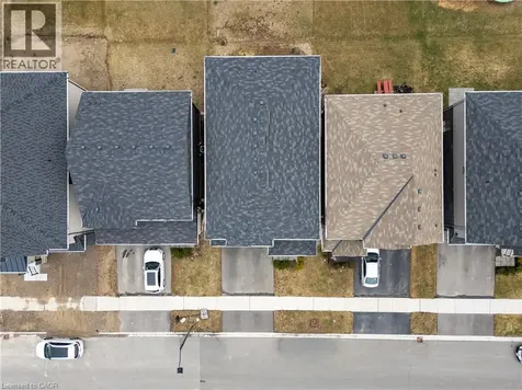 19 Mclaren Avenue Brantford ON N3T 0T4