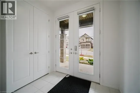 19 Mclaren Avenue Brantford ON N3T 0T4