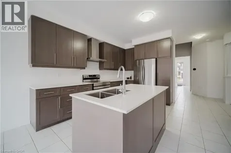 19 Mclaren Avenue Brantford ON N3T 0T4