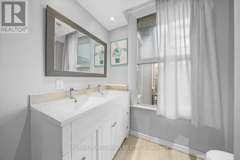 155 Stewart Street Ottawa ON K1N 6J8