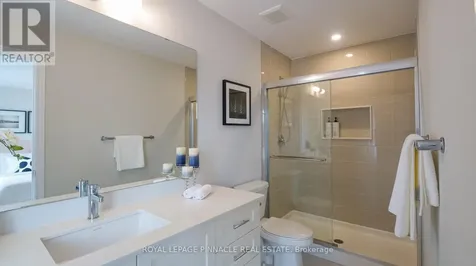 100 Hollywood Court Cambridge ON M1R 0C5