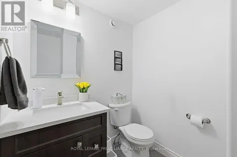 18 Rabbit Road Brighton ON K0K 1H0