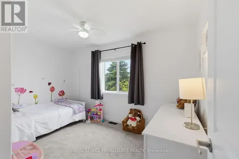 18 Rabbit Road Brighton ON K0K 1H0