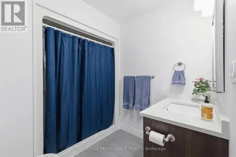18 Rabbit Road Brighton ON K0K 1H0