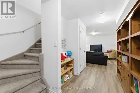 18 Rabbit Road Brighton ON K0K 1H0