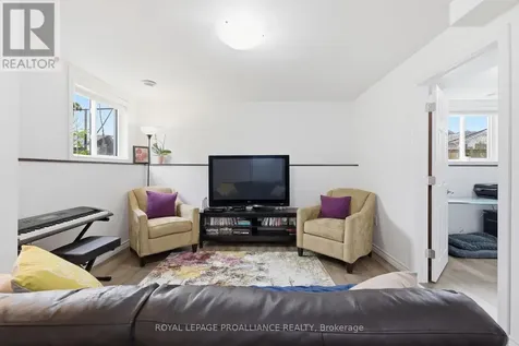 18 Rabbit Road Brighton ON K0K 1H0
