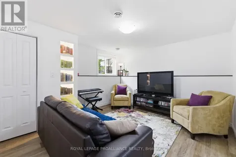 18 Rabbit Road Brighton ON K0K 1H0