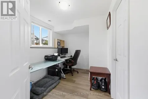 18 Rabbit Road Brighton ON K0K 1H0