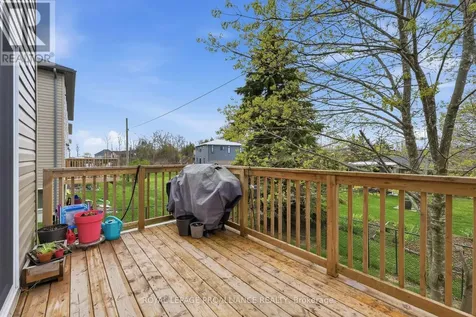 18 Rabbit Road Brighton ON K0K 1H0