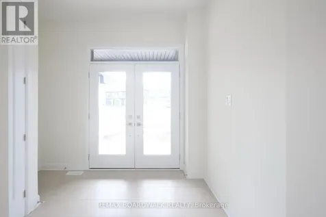 724 Kenny Gordon Avenue Ottawa ON K4M 0X8