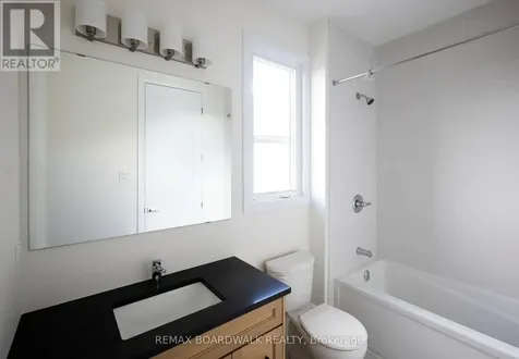 724 Kenny Gordon Avenue Ottawa ON K4M 0X8