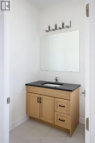 724 Kenny Gordon Avenue Ottawa ON K4M 0X8