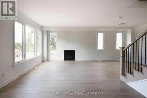 724 Kenny Gordon Avenue Ottawa ON K4M 0X8