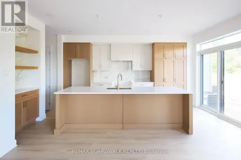 724 Kenny Gordon Avenue Ottawa ON K4M 0X8