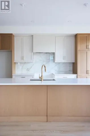 724 Kenny Gordon Avenue Ottawa ON K4M 0X8