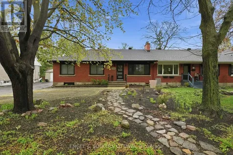 1046 Fisher Avenue Ottawa ON K1Z 6P6