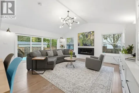 1046 Fisher Avenue Ottawa ON K1Z 6P6