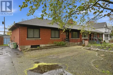 1046 Fisher Avenue Ottawa ON K1Z 6P6