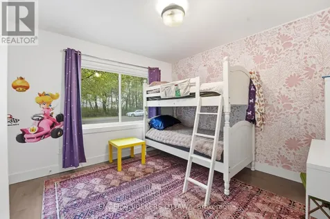 1046 Fisher Avenue Ottawa ON K1Z 6P6