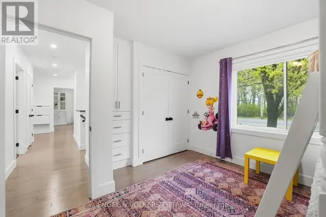 1046 Fisher Avenue Ottawa ON K1Z 6P6