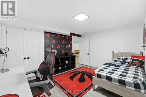 1046 Fisher Avenue Ottawa ON K1Z 6P6