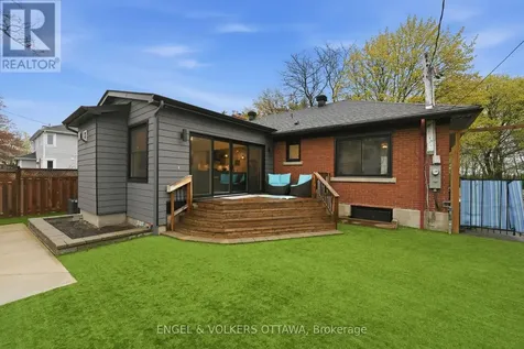 1046 Fisher Avenue Ottawa ON K1Z 6P6
